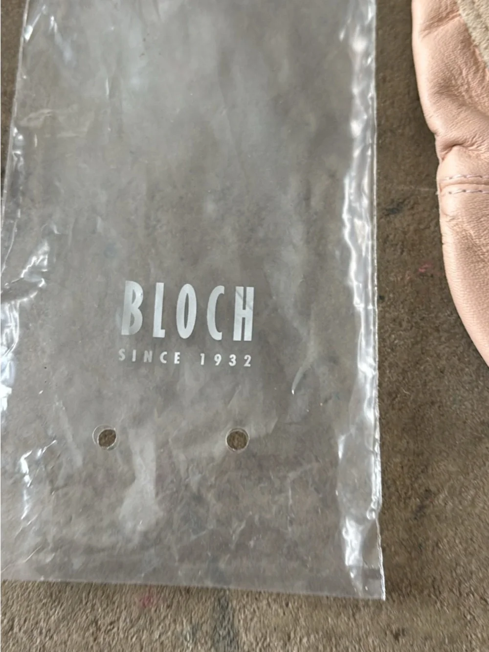 Toddler blotch bell belly slipper size 8.5 A-4